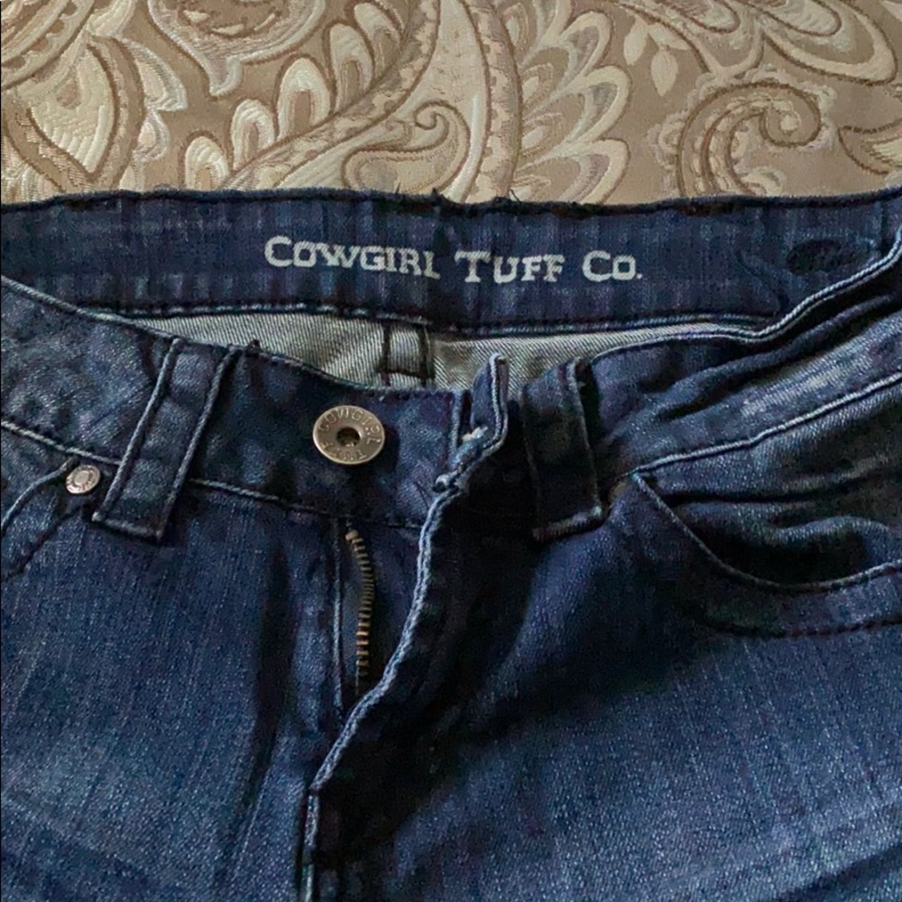 Cowgirl Tuff jean capris